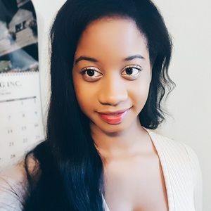 Meet your Posher, Amelina